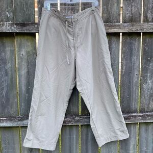 REI UPF 30 Olive Women’s Lightweight Hiking Pants | 16